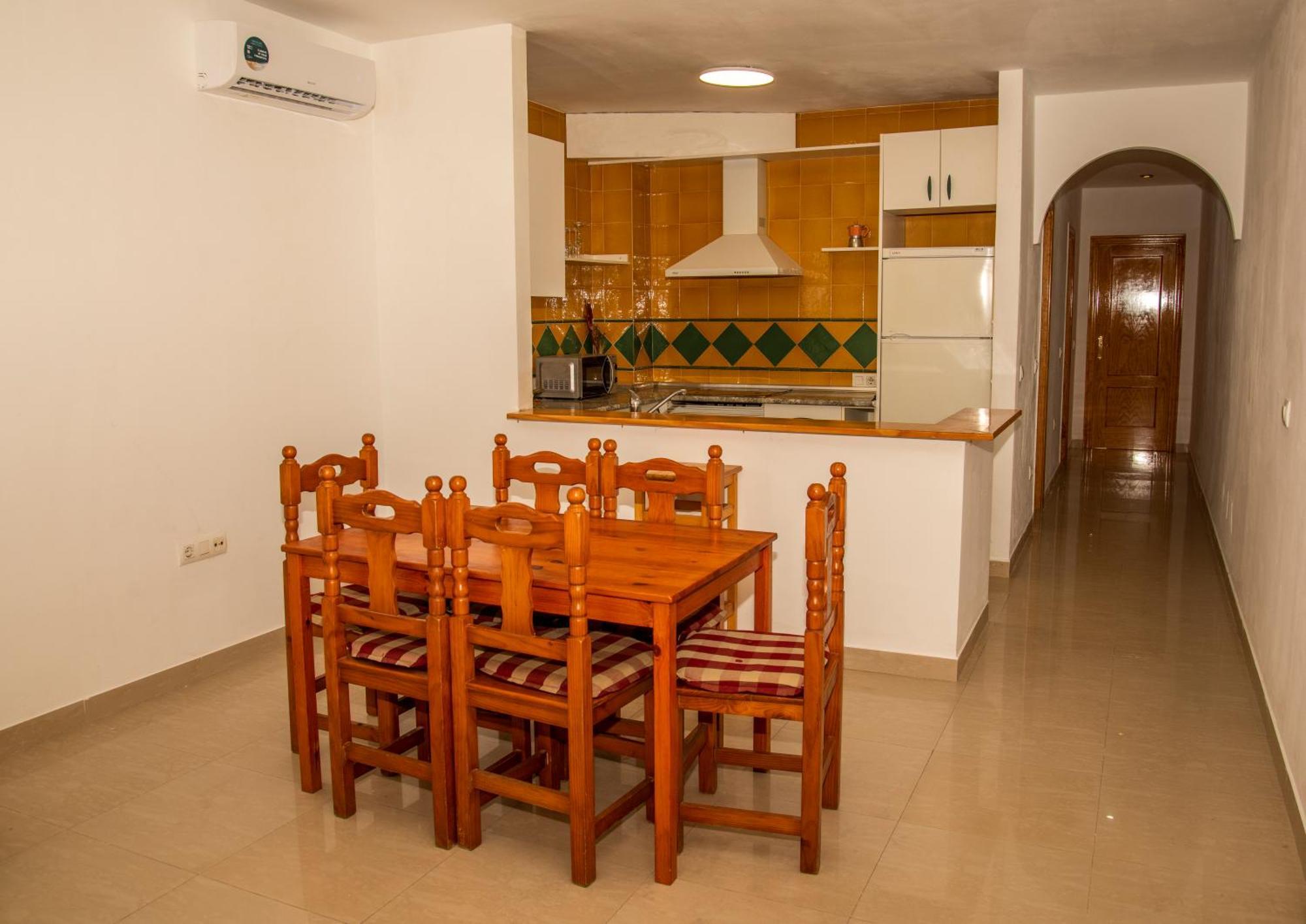 טורה Apartamentos Catalina מראה חיצוני תמונה
